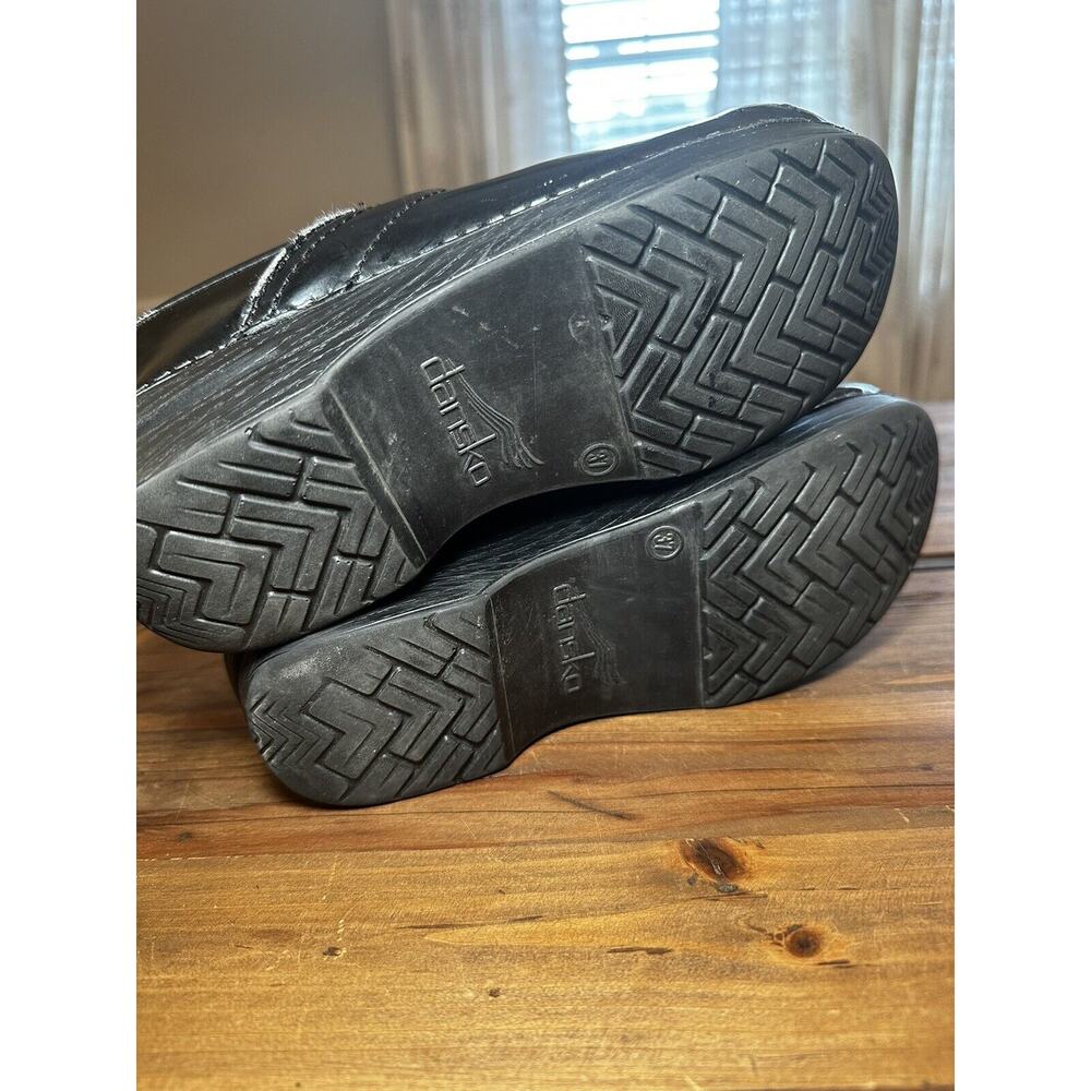 Dansko XP Womens 37 Shiny Black Patent Leather Slip On Comfort Shoes Clogs - Picture 10 of 12